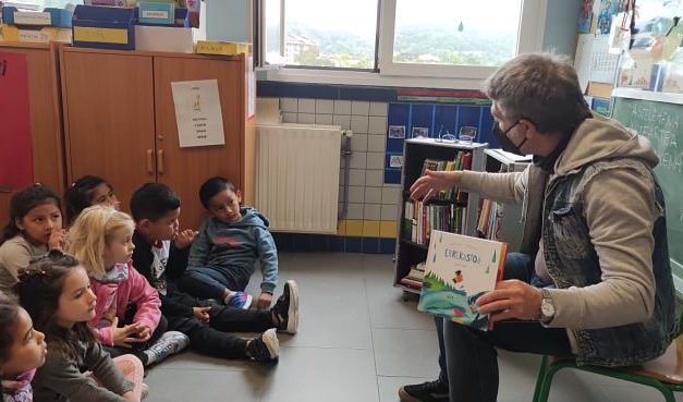 El «COFRE  DE LIBROS»  de Galtzagorri en nuestra escuela.